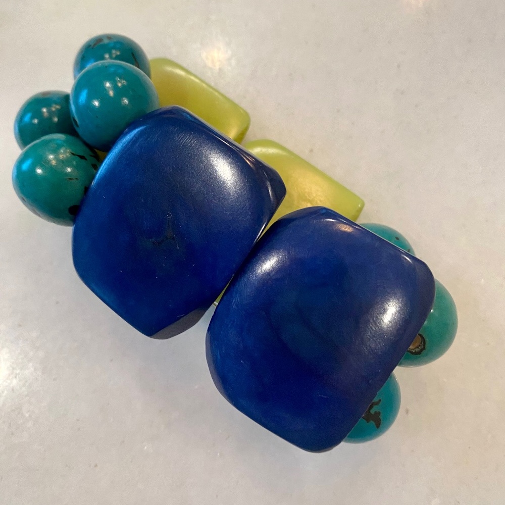 BIG BOLD BEADED STRETCHY BRACELET GREEN BLUE TURQUOISE NWOT